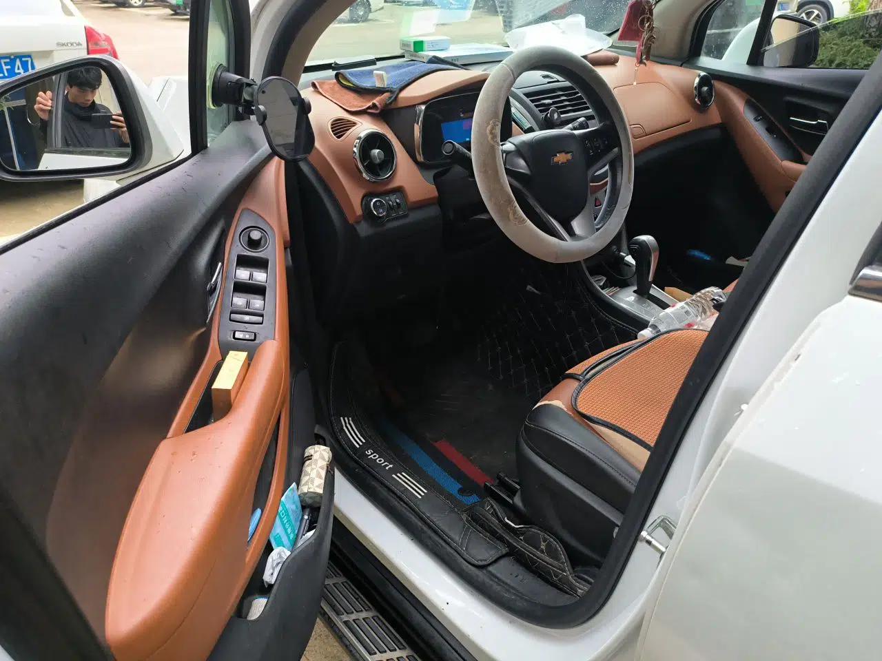 Chevrolet Trax 2016 1.4T Automatic Two-Wheel Drive Luxury Version — миниатюра 17