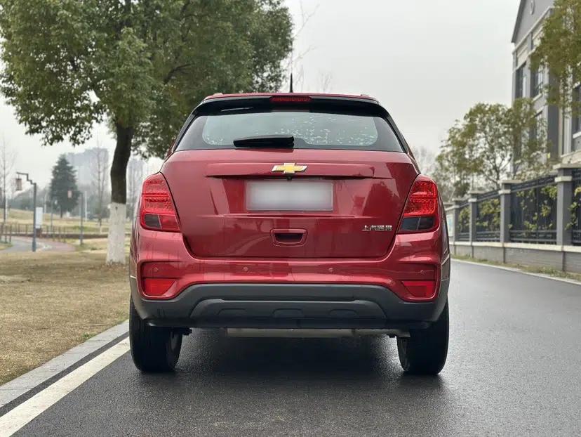 Chevrolet Trax 2018 330T Automatic Two-Wheel Drive Elite Model — миниатюра 3