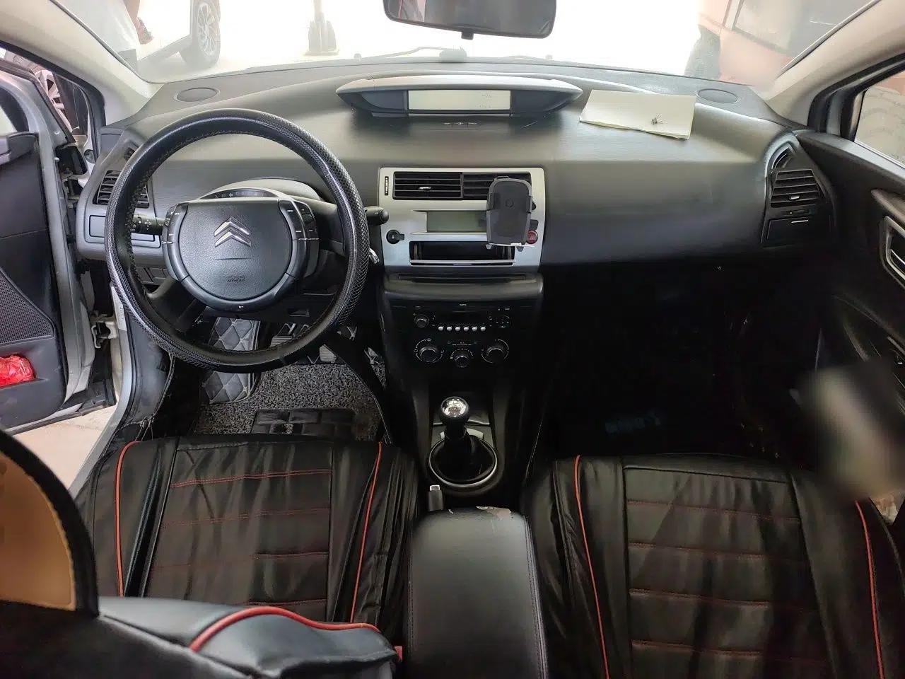 Citroen C-Quatre 2011 Sedan 1.6L Manual Fashion Edition — миниатюра 10