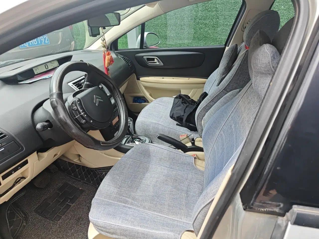 Citroen C-Quatre 2009 Sedan 1.6L Automatic Comfort Model — миниатюра 16
