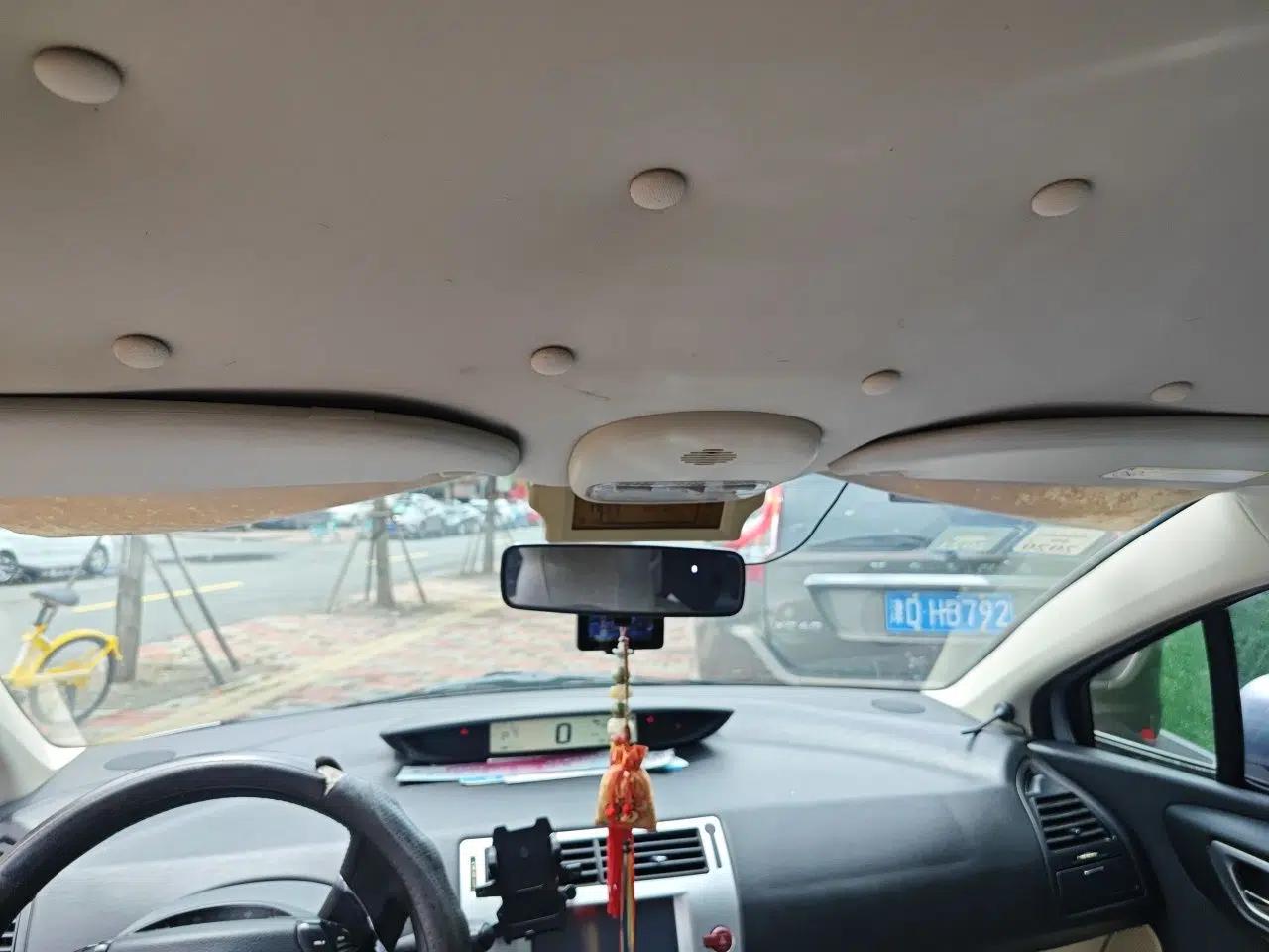 Citroen C-Quatre 2009 Sedan 1.6L Automatic Comfort Model — миниатюра 19