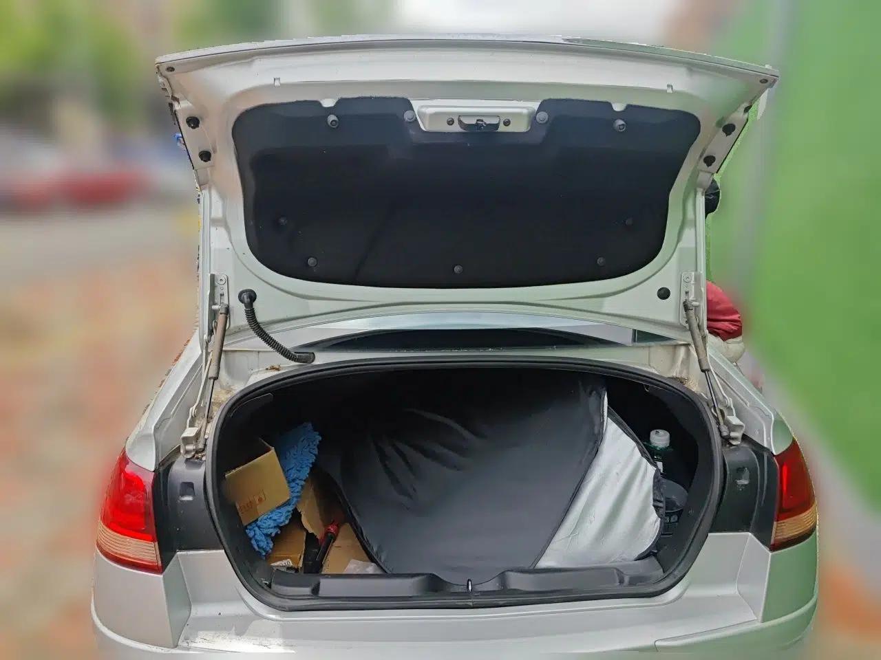 Citroen C-Quatre 2009 Sedan 1.6L Automatic Comfort Model — миниатюра 20
