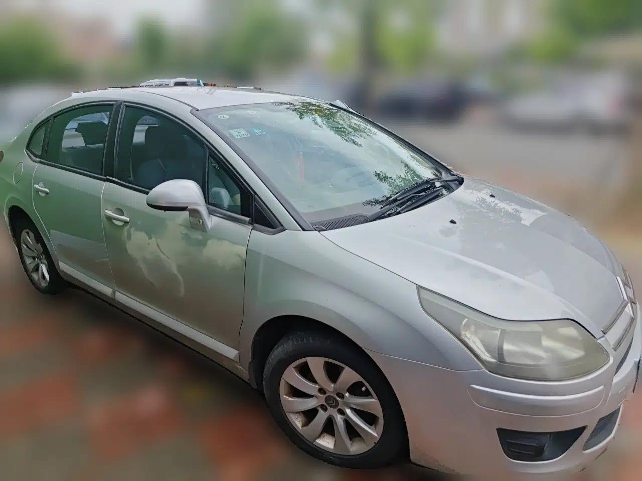 Citroen C-Quatre 2009 Sedan 1.6L Automatic Comfort Model — миниатюра 3