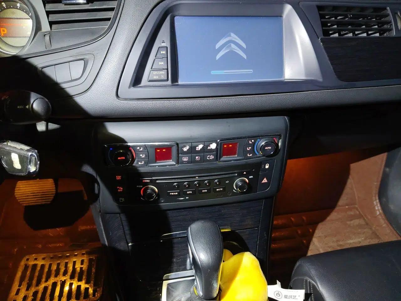 Citroen C5 2013 2.0L Automatic Luxury Model — миниатюра 14