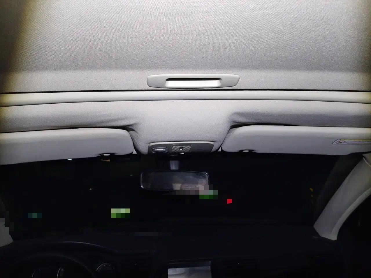 Citroen C5 2013 2.0L Automatic Luxury Model — миниатюра 19