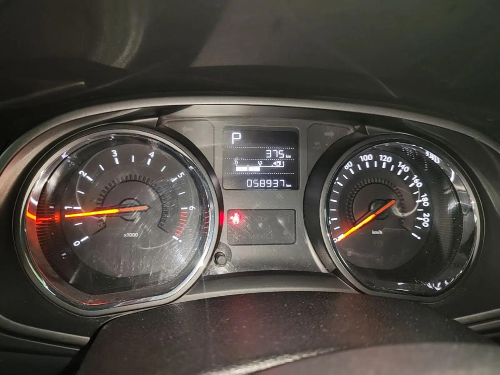 Citroen C3-XR 2015 1.6L Automatic Pioneer Model — миниатюра 15