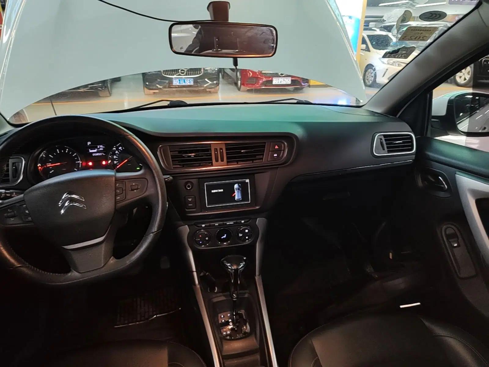 Citroen C3-XR 2015 1.6L Automatic Pioneer Model — миниатюра 16