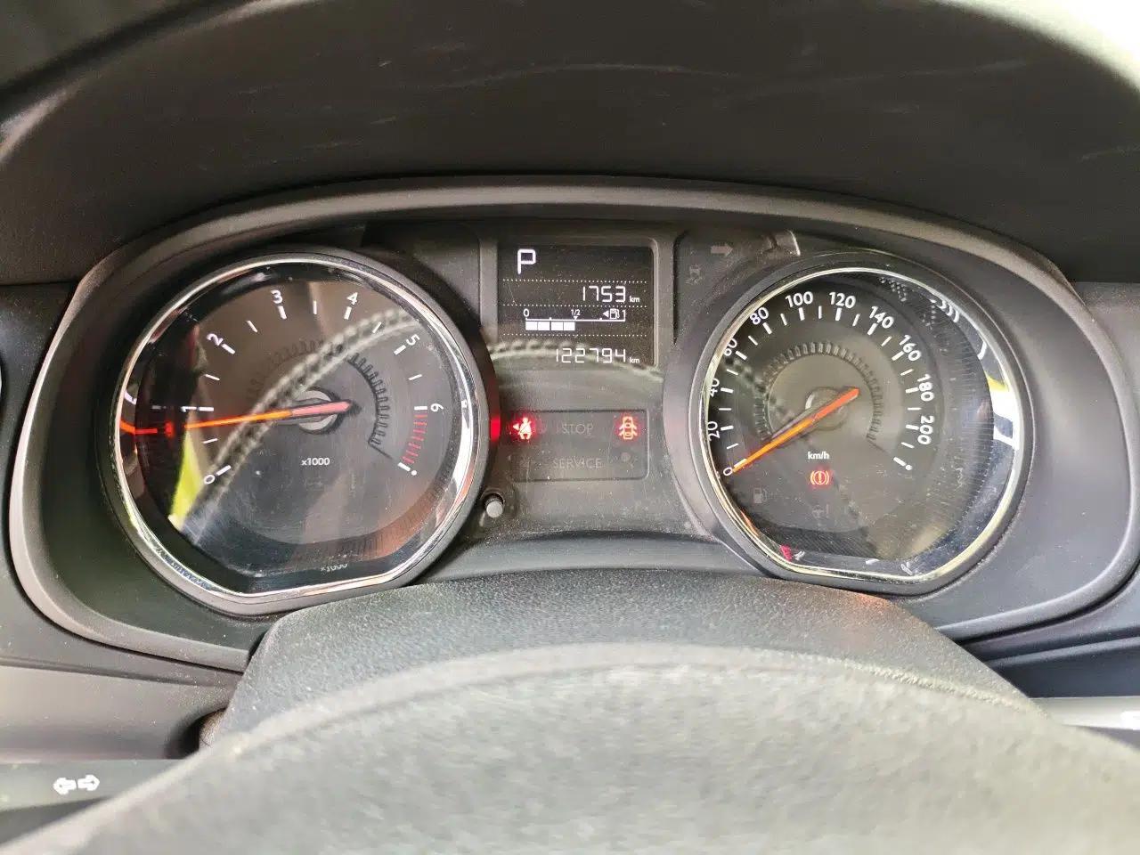 Citroen C3-XR 2015 1.6L Automatic Smart Version — миниатюра 12