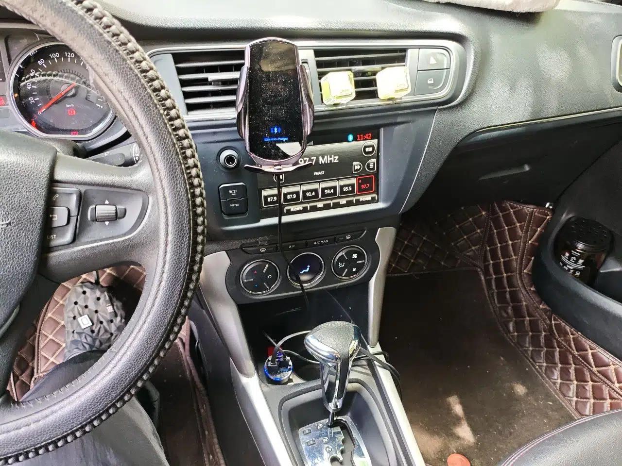 Citroen C3-XR 2015 1.6L Automatic Smart Version — миниатюра 14