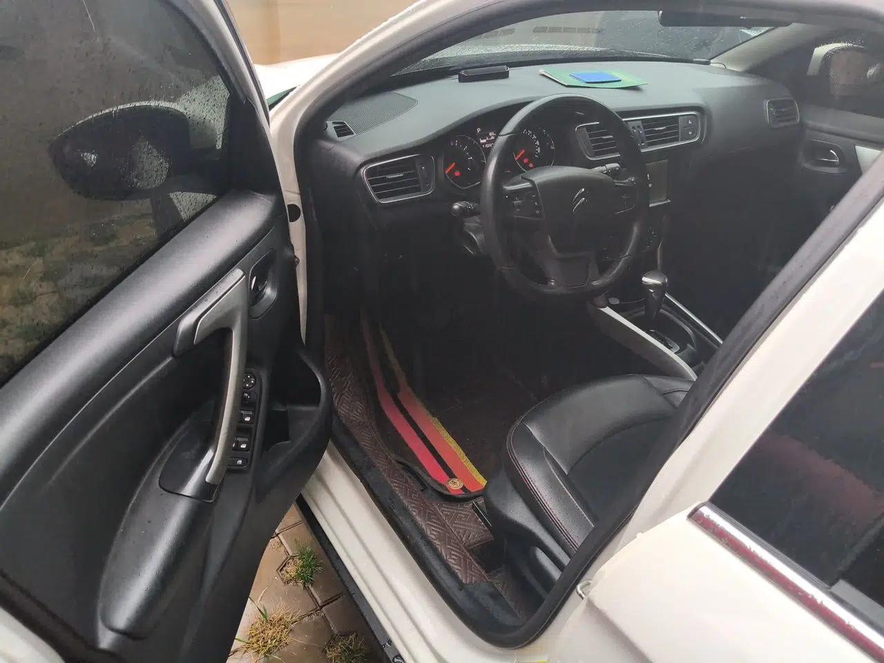 Citroen C3-XR 2015 1.6L Automatic Pioneer Model — миниатюра 17