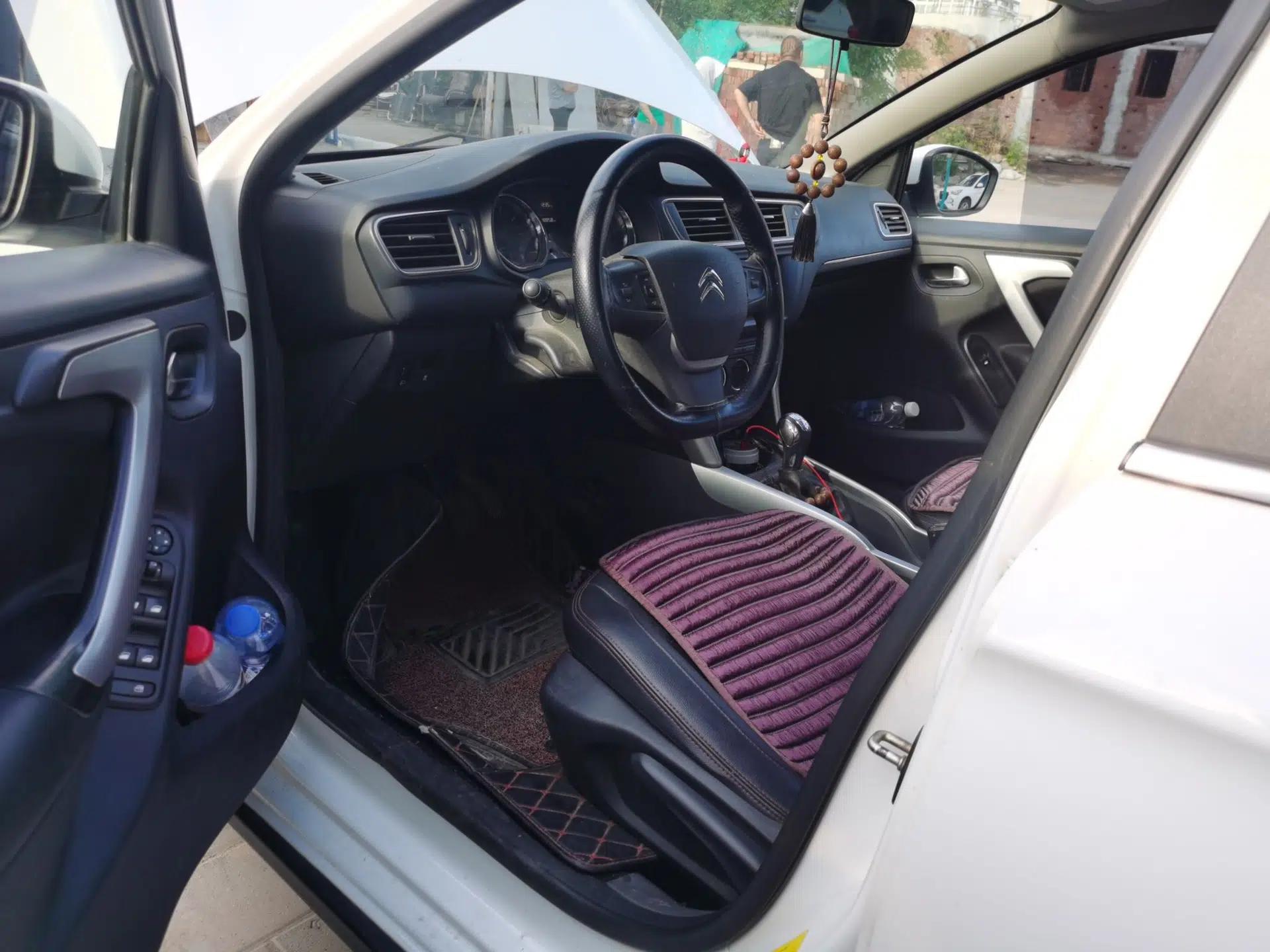 Citroen C3-XR 2015 1.6L Manual Pioneer Model — миниатюра 17