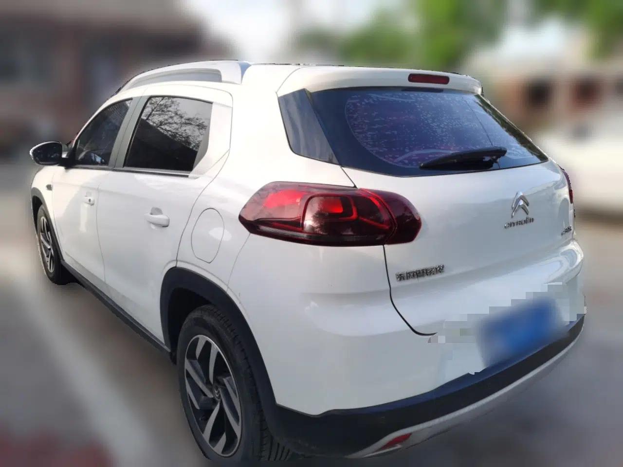 Citroen C3-XR 2015 1.6L Manual Pioneer Model — миниатюра 4