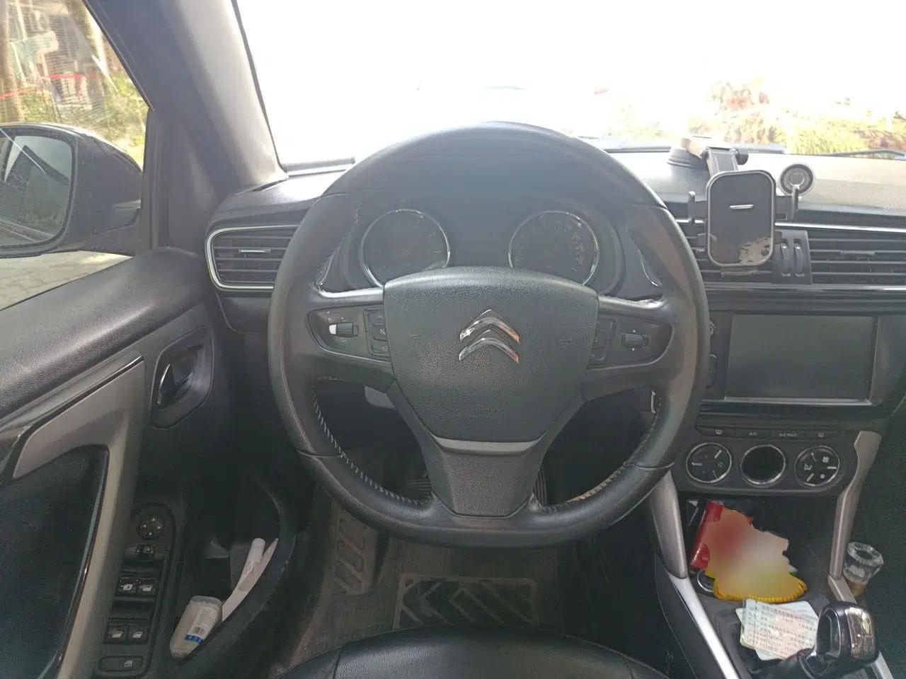 Citroen C3-XR 2015 1.6L Manual Pioneer Model — миниатюра 11