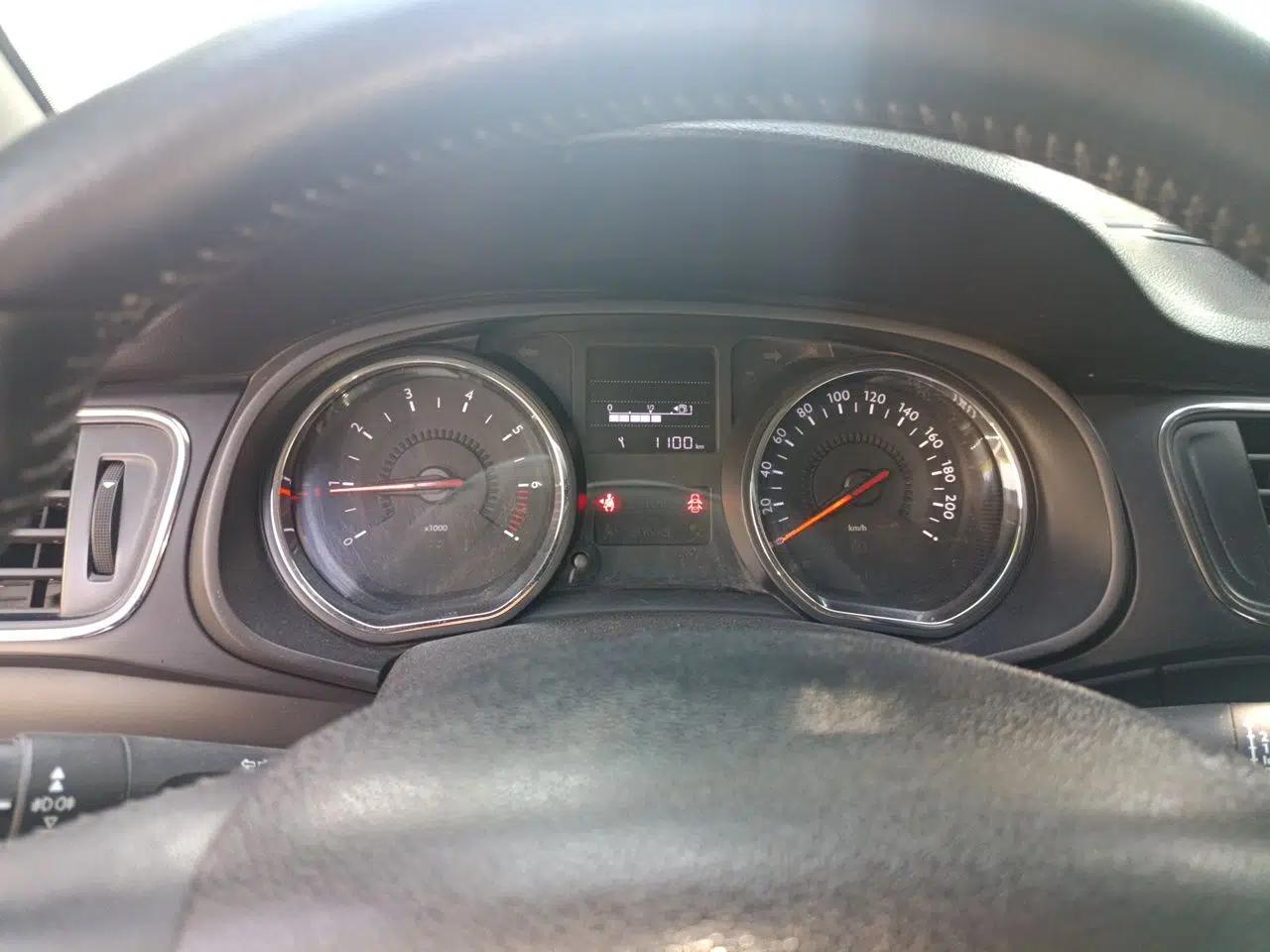 Citroen C3-XR 2015 1.6L Manual Pioneer Model — миниатюра 12