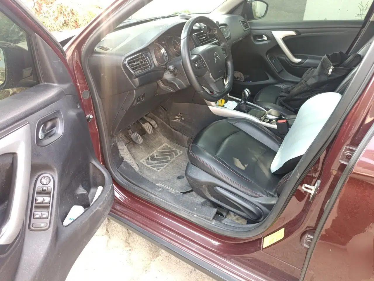 Citroen C3-XR 2015 1.6L Manual Pioneer Model — миниатюра 17
