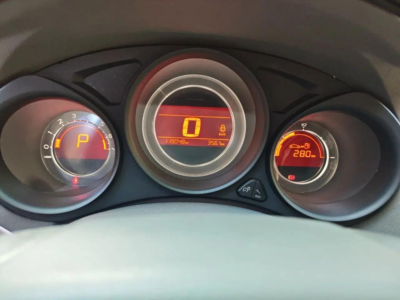 Citroen C4L 2015 1.8L Automatic Leading Edition — миниатюра 12