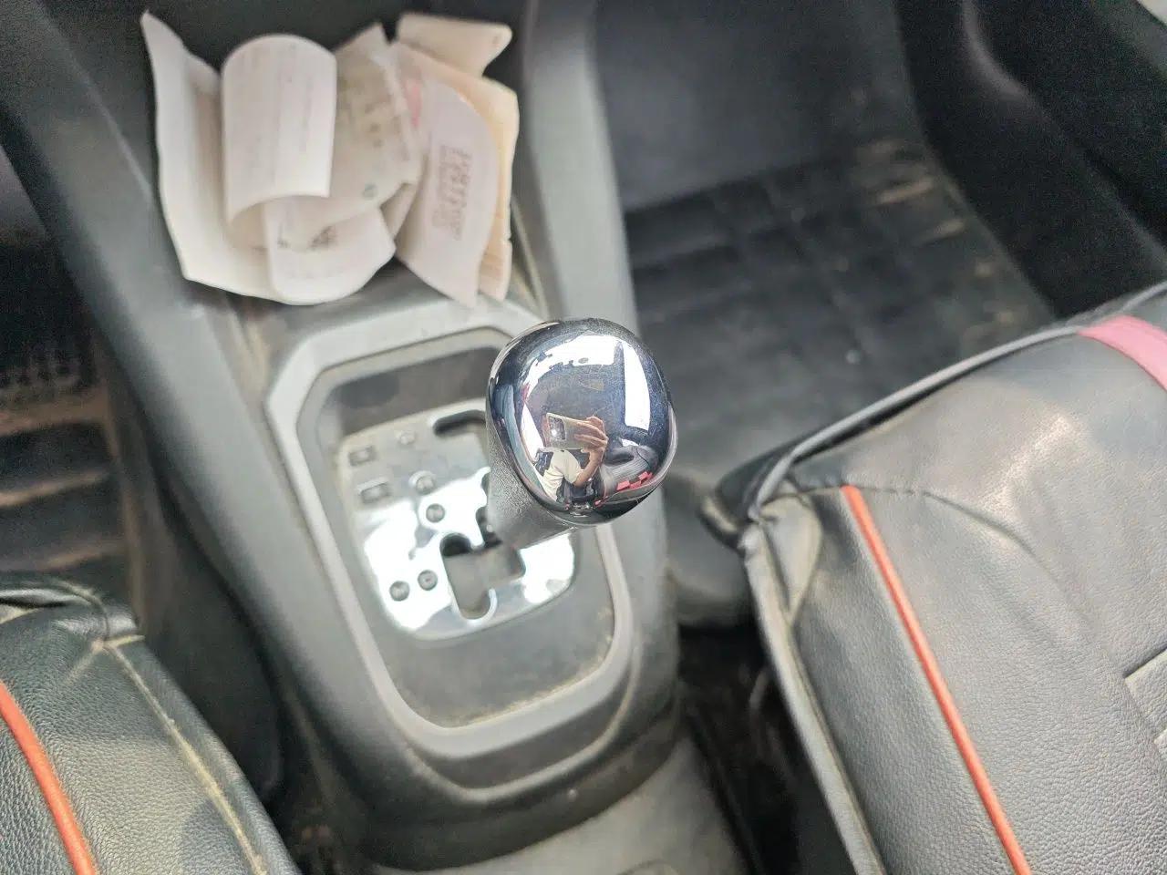 Citroen Elysee 2015 Qishang Edition 1.6L Automatic Fashion Model — миниатюра 15