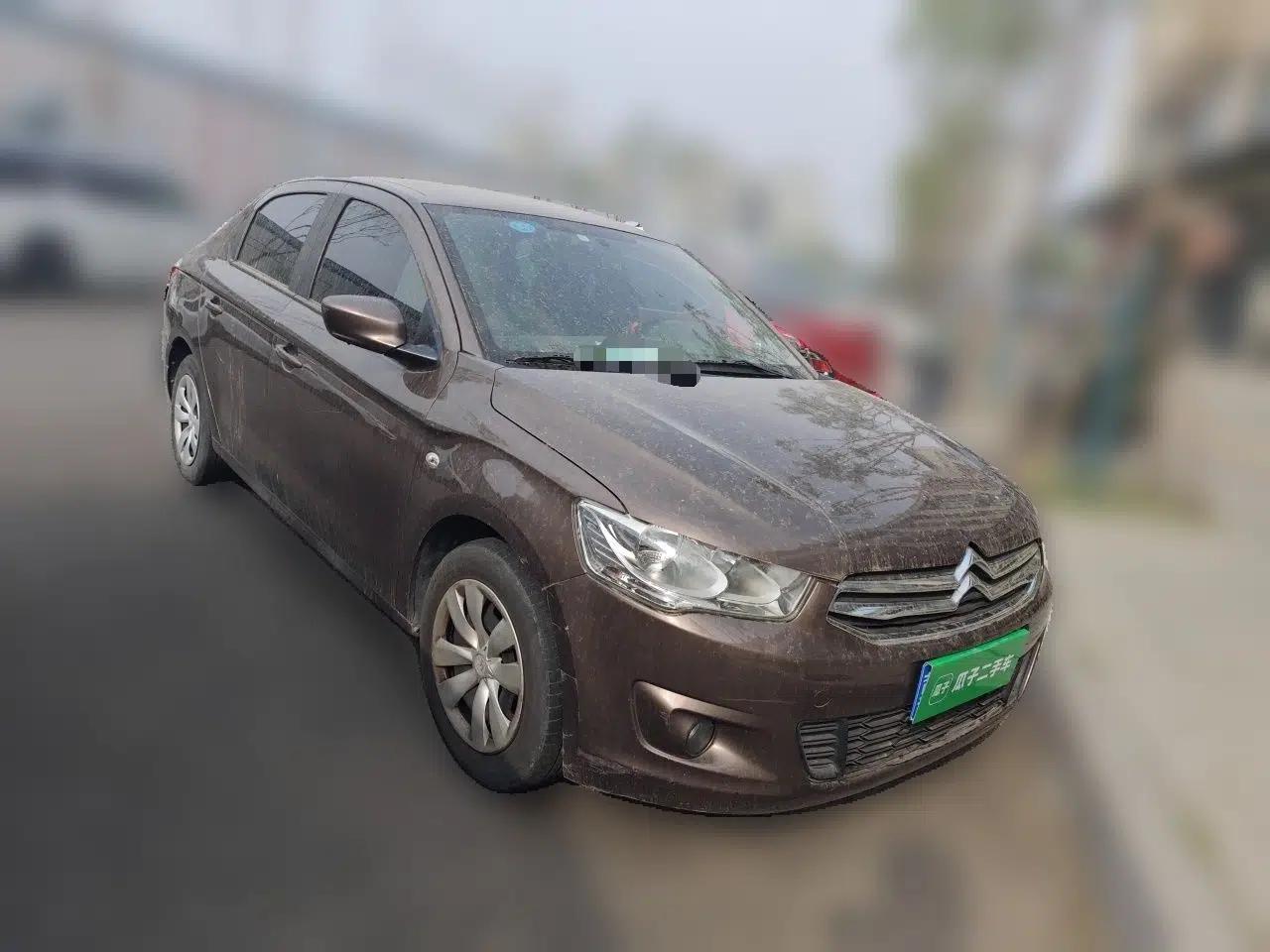 Citroen Elysee 2015 Qishang Edition 1.6L Automatic Fashion Model — миниатюра 3