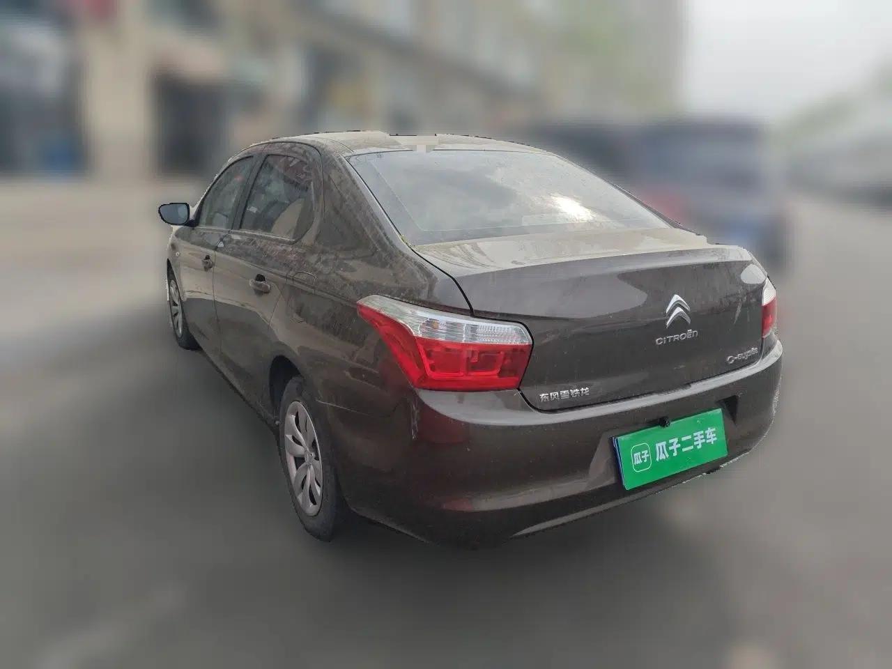 Citroen Elysee 2015 Qishang Edition 1.6L Automatic Fashion Model — миниатюра 4