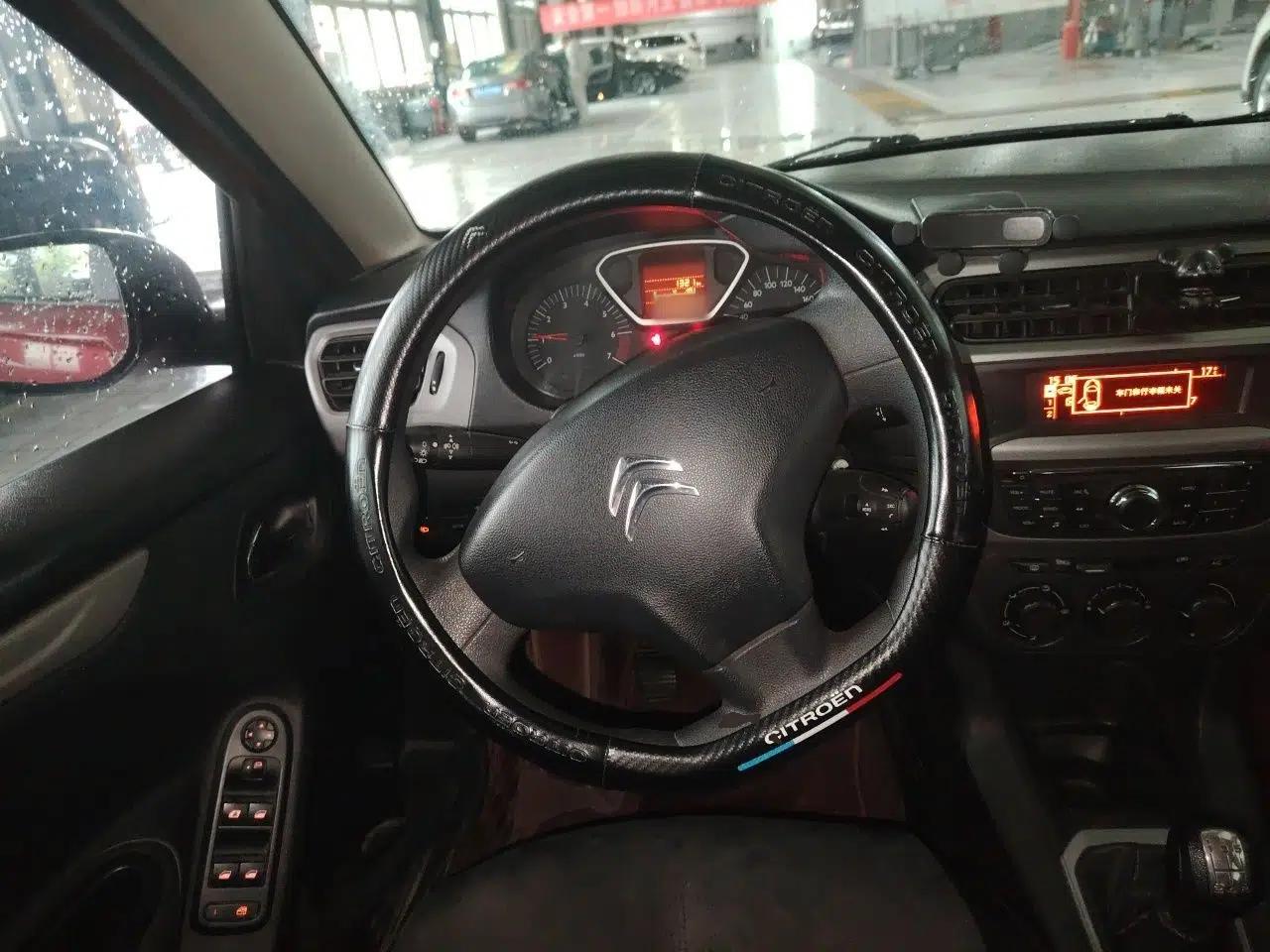 Citroen Elysee 2014 1.6L Manual Comfort Model — миниатюра 11