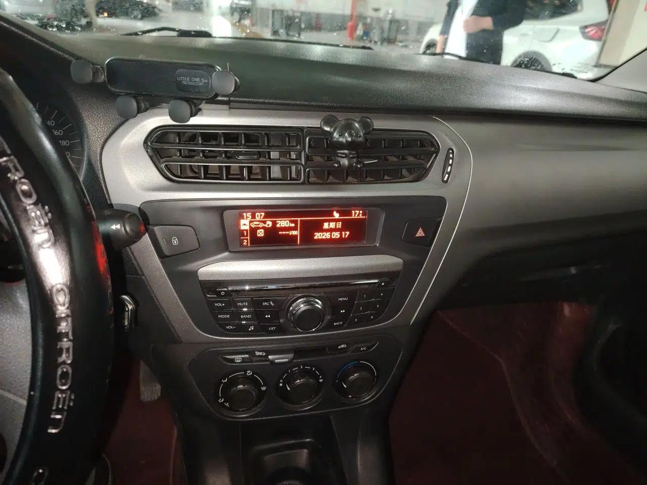 Citroen Elysee 2014 1.6L Manual Comfort Model — миниатюра 14
