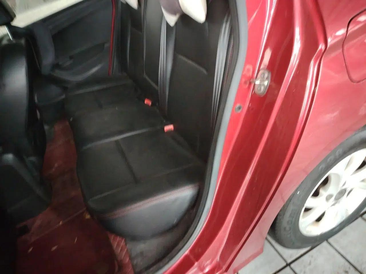 Citroen Elysee 2014 1.6L Manual Comfort Model — миниатюра 18