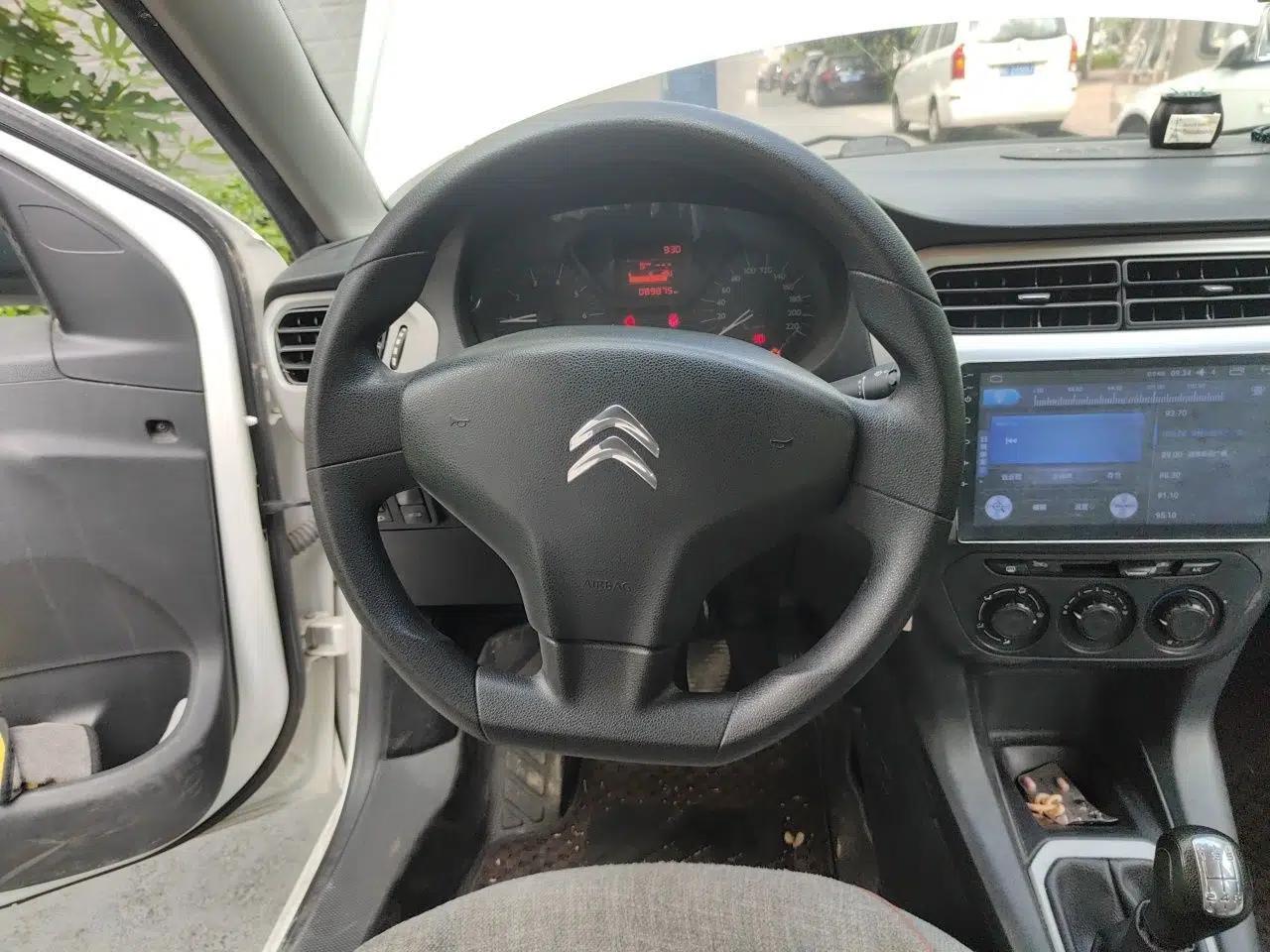 Citroen Elysee 2016 1.6L Manual Fashion Edition — миниатюра 11