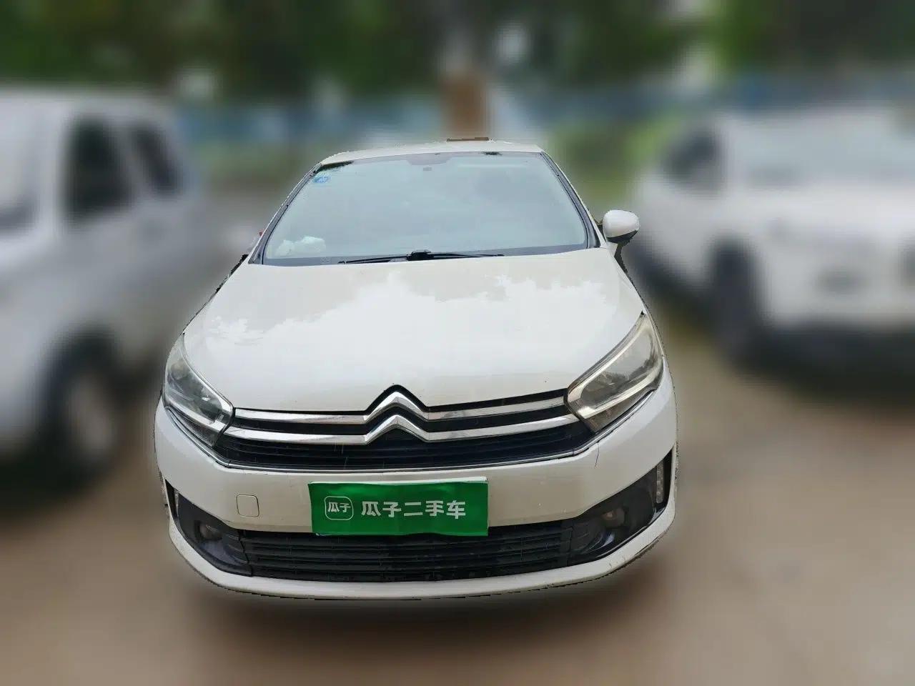 Citroen C4 Sega 2016 Joyful Edition 1.6L Manual Luxury Model — миниатюра 2