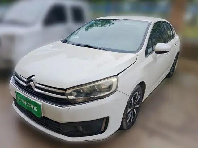 Citroen C4 Sega 2016 Joyful Edition 1.6L Manual Luxury Model