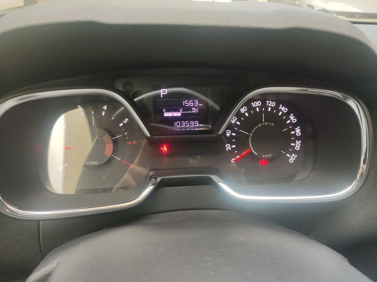 Citroen C4 Sega 2016 1.6L Automatic Luxury Model — миниатюра 13