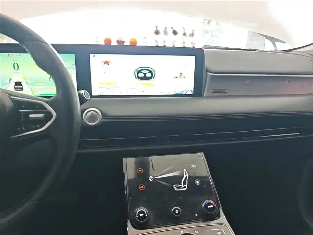 Nezha U 2021 Pro 400 Premium Driving Edition — миниатюра 13