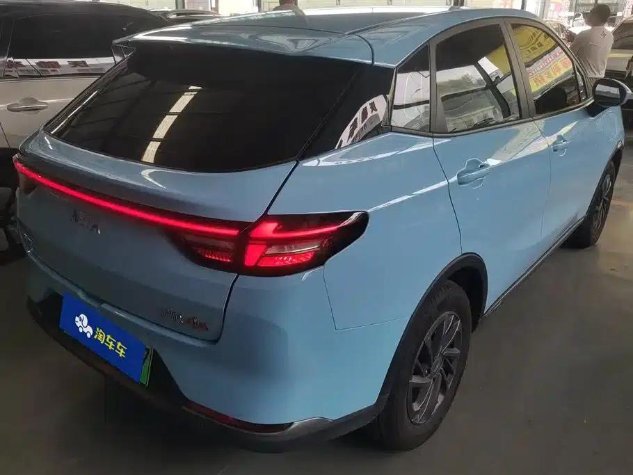 Nezha V 2022 V-Line Edition — миниатюра 3