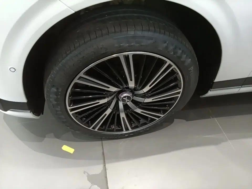 XPeng G9 2022 650 Performance Edition Max — миниатюра 8