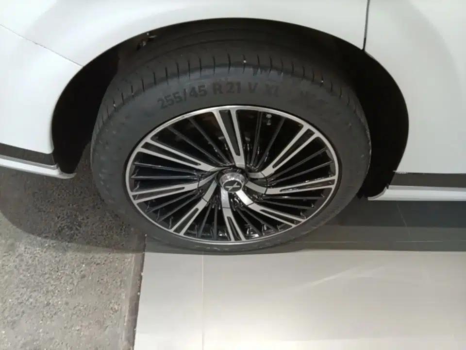 XPeng G9 2022 650 Performance Edition Max — миниатюра 10