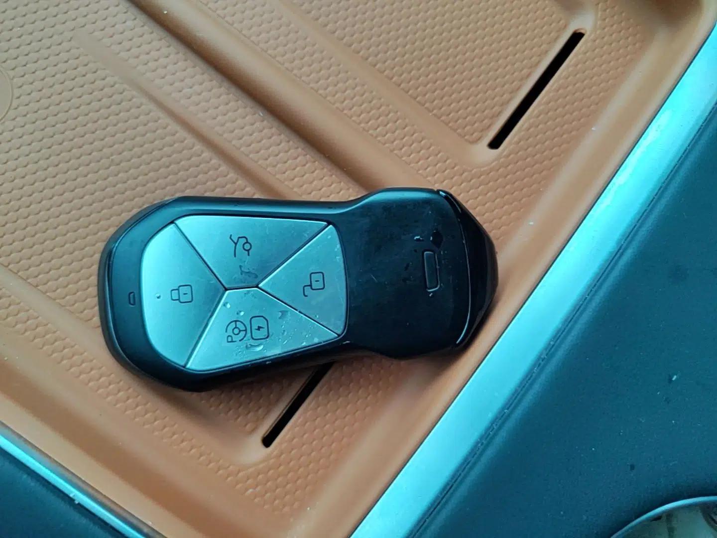 XPeng G9 2024 702 Max — миниатюра 12