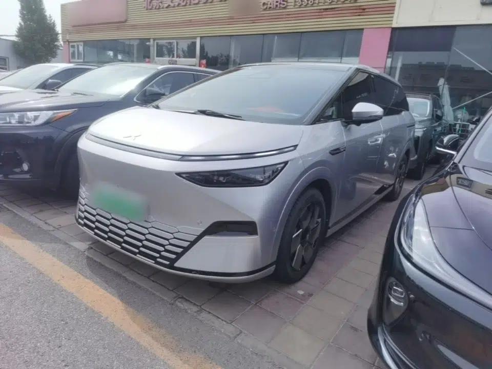 XPeng X9 2024 640 All-Wheel Drive High-Performance Max — миниатюра 1