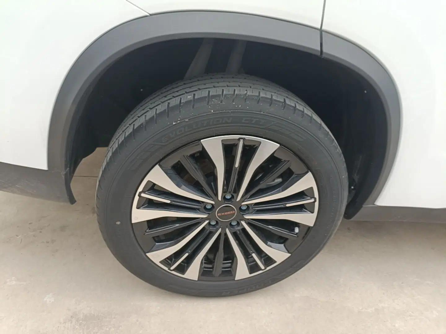 EXEED Lingyun 2024 400T Two-Wheel-Drive King Edition — миниатюра 10