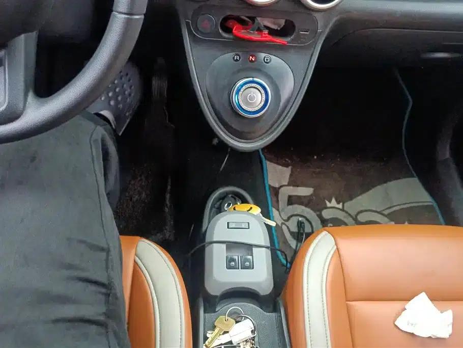 ORA Black Cat 2019 Model 351km/h Goddess Edition — миниатюра 16
