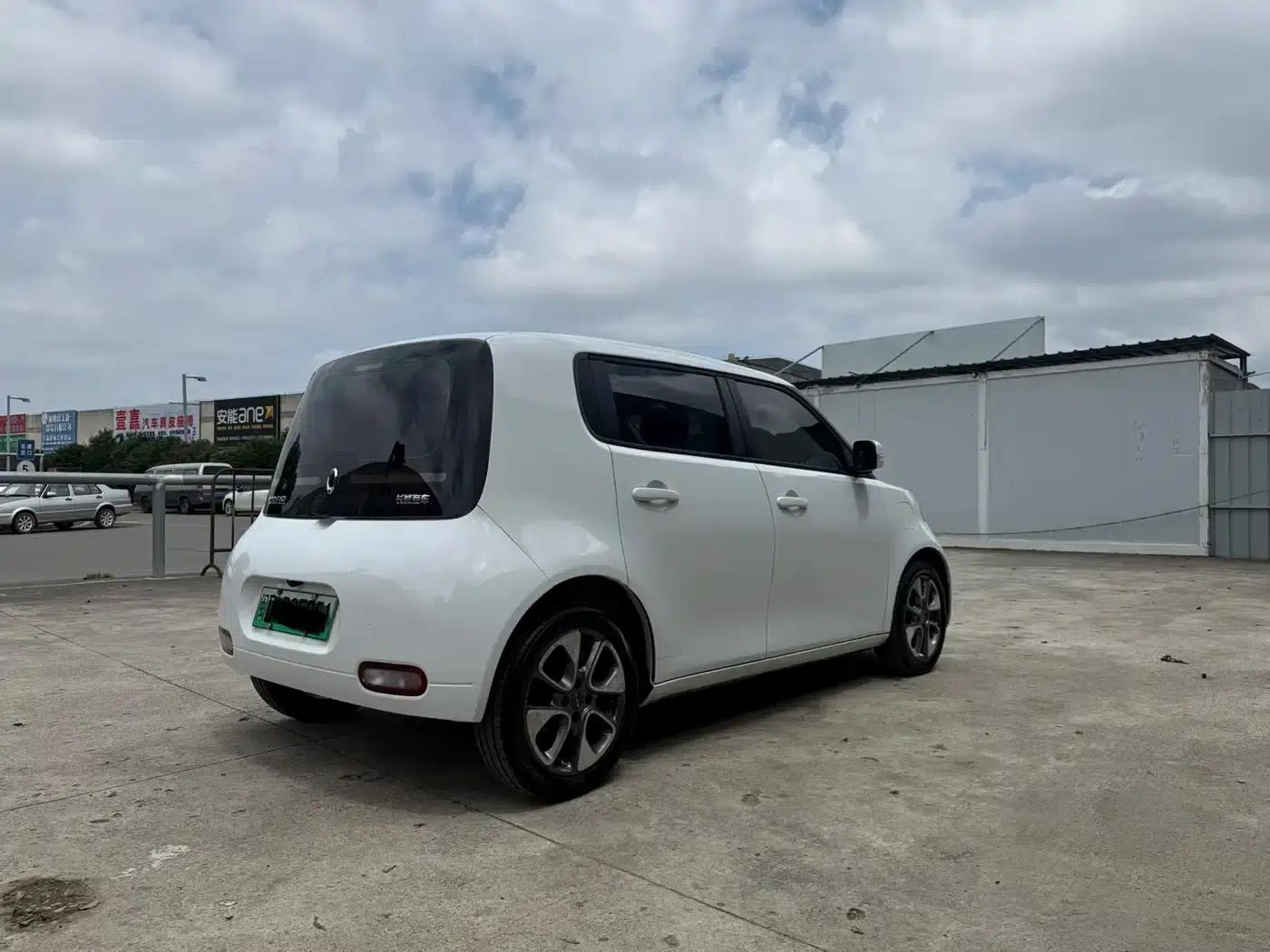 ORA White Cat 2020 Model 305km/h Executive Edition — миниатюра 5