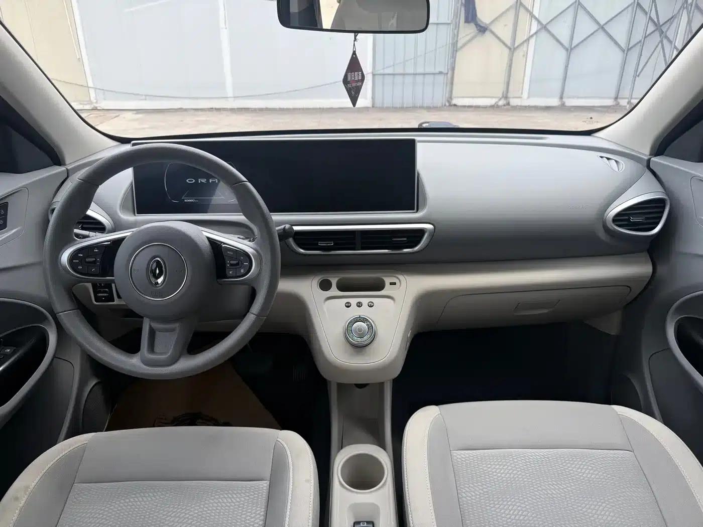 ORA White Cat 2020 Model 305km/h Executive Edition — миниатюра 6