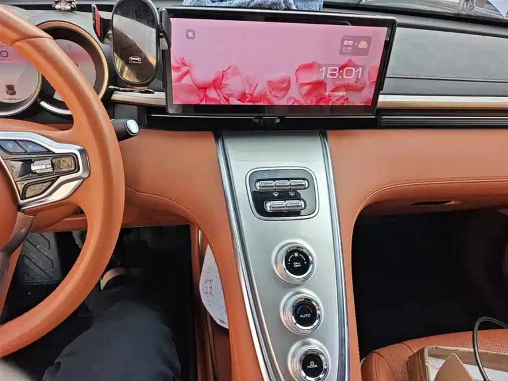 ORA Lightning Cat 2022 555km Premium Edition — миниатюра 13