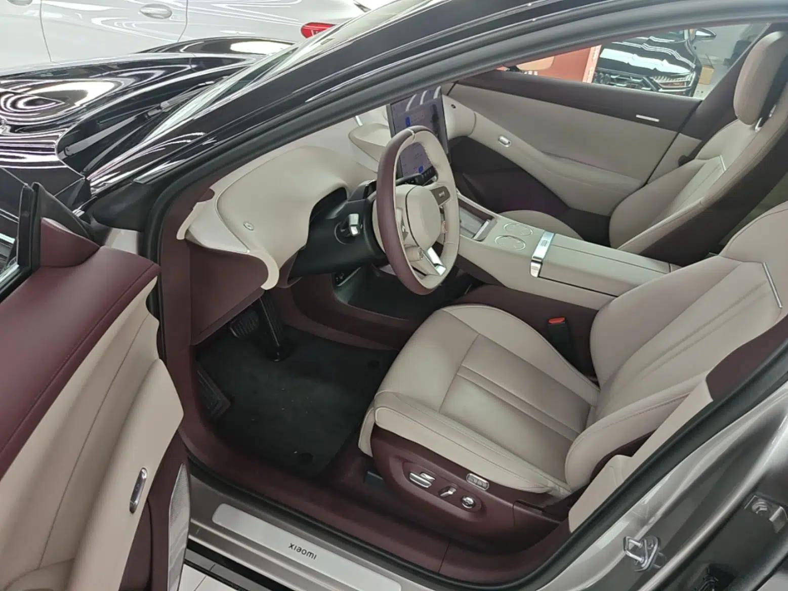 Xiaomi Auto YU7 2025 Ultra-Long Range Rear-Wheel Drive Version — миниатюра 19