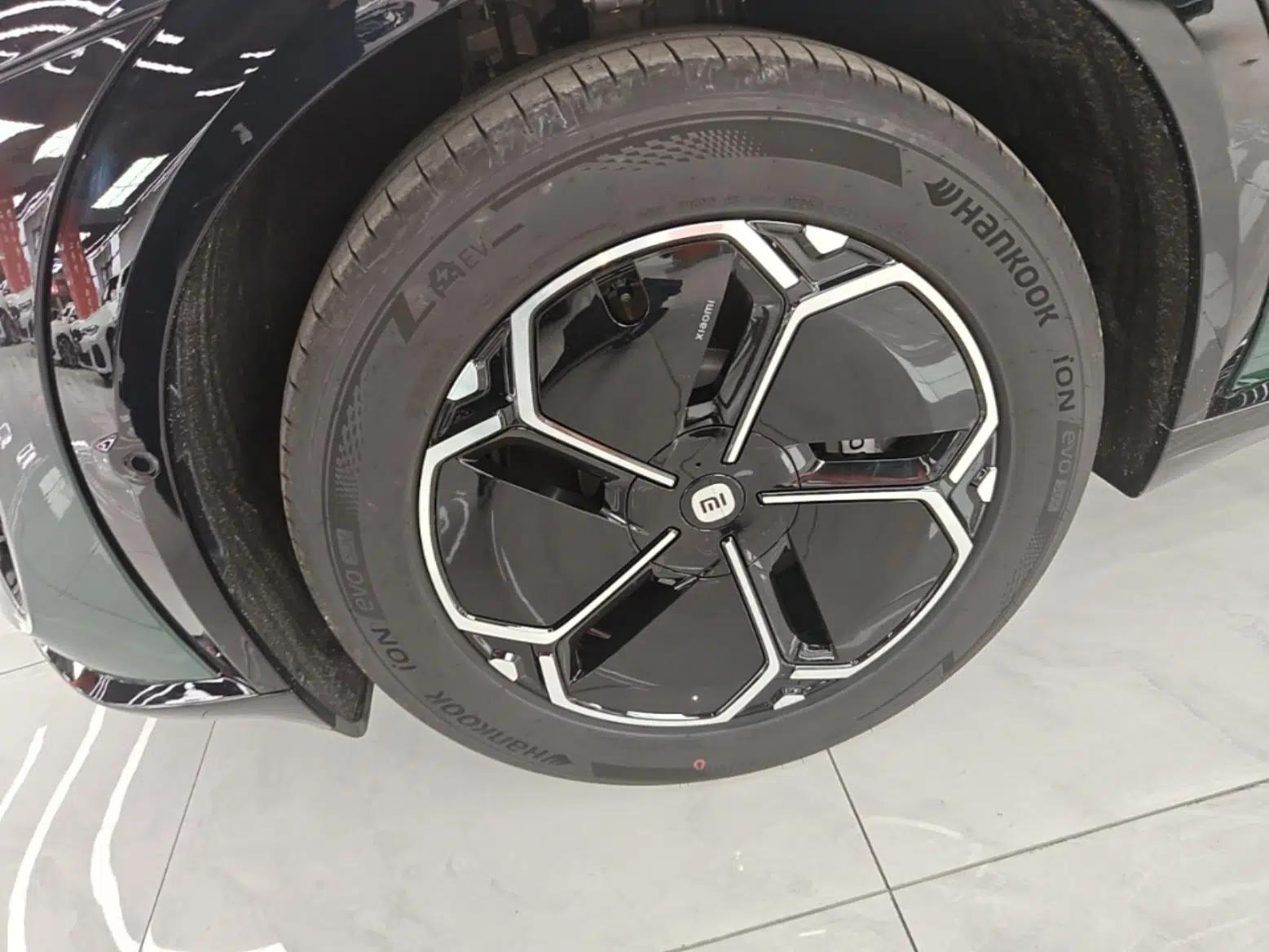 Xiaomi Auto YU7 2025 Ultra-Long Range Rear-Wheel Drive Version — миниатюра 8