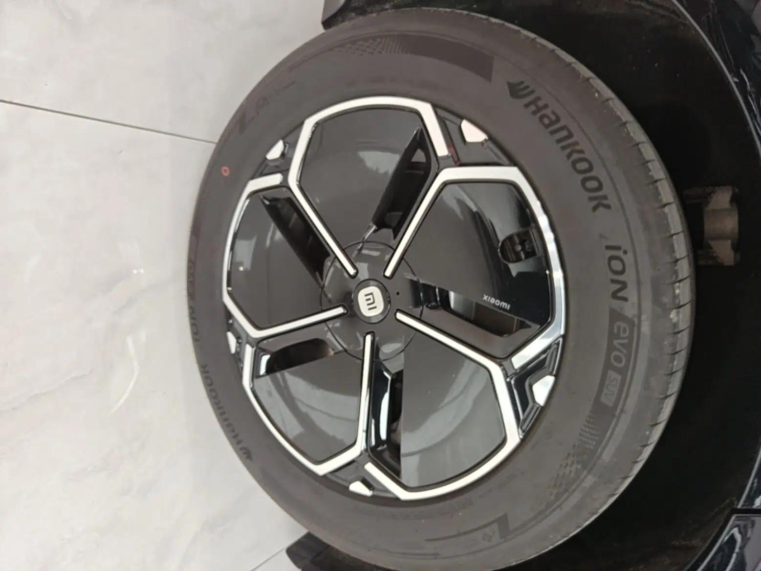 Xiaomi Auto YU7 2025 Ultra-Long Range Rear-Wheel Drive Version — миниатюра 10