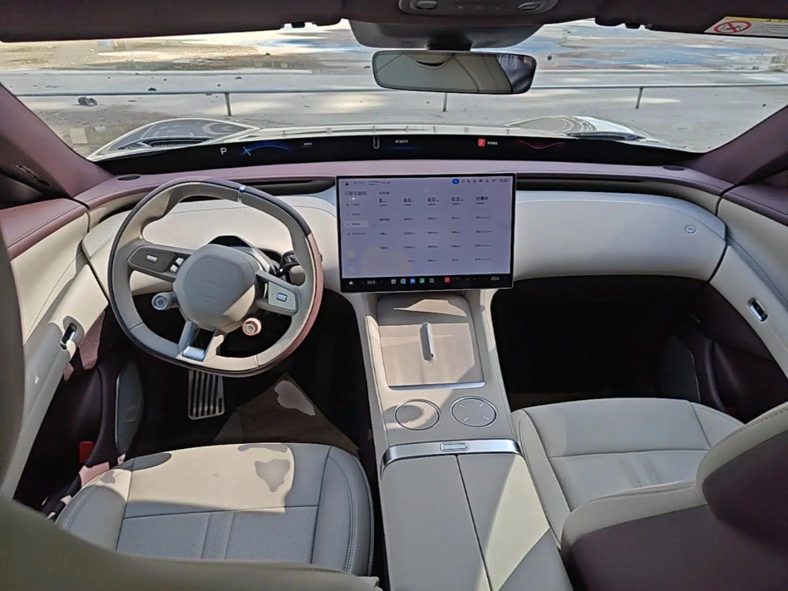 Xiaomi Auto YU7 2025 Ultra-Long Range Rear-Wheel Drive Version — миниатюра 13