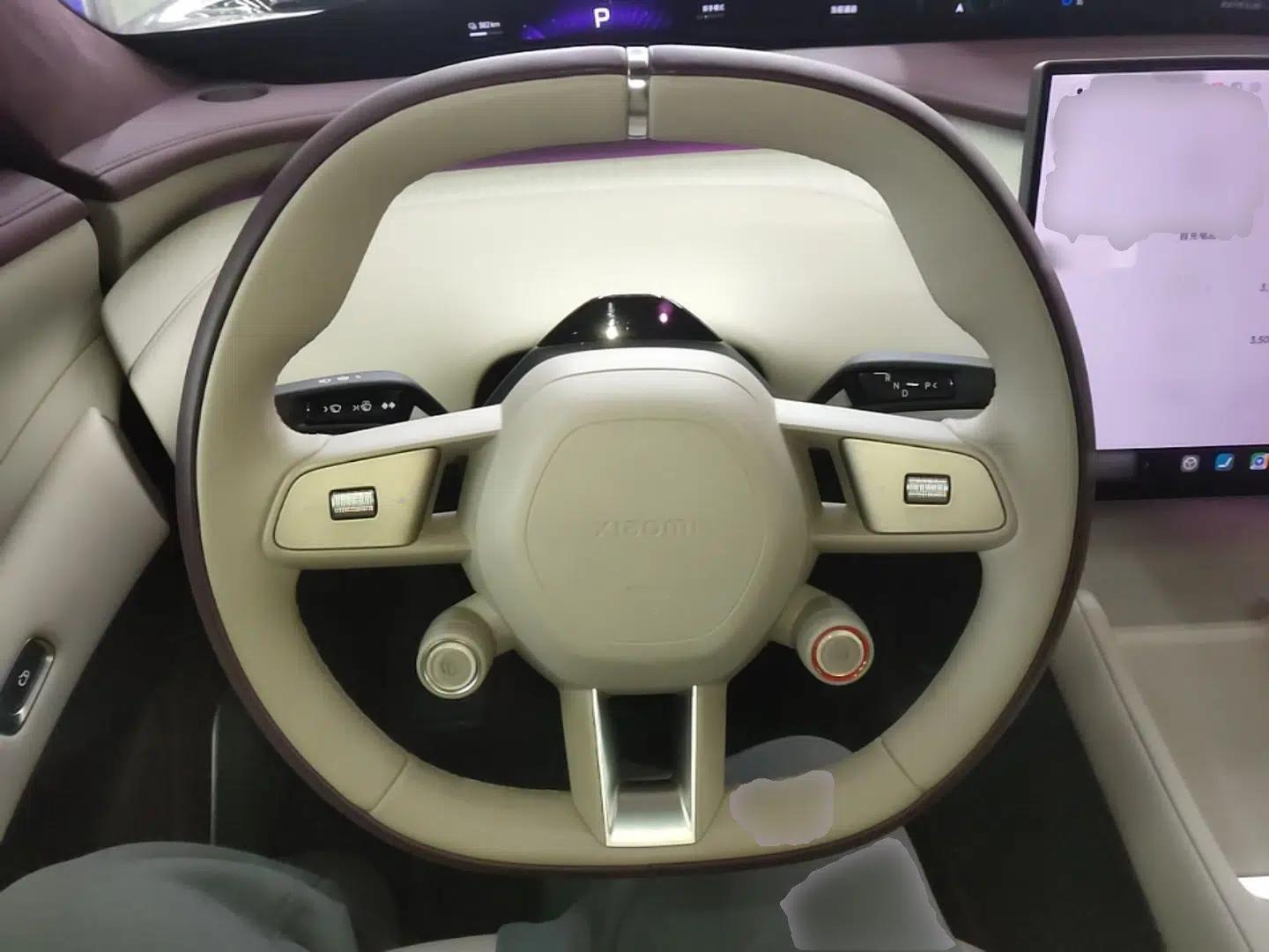 Xiaomi Auto YU7 2025 Ultra-Long Range High-Performance All-Wheel-Drive Max Edition — миниатюра 13