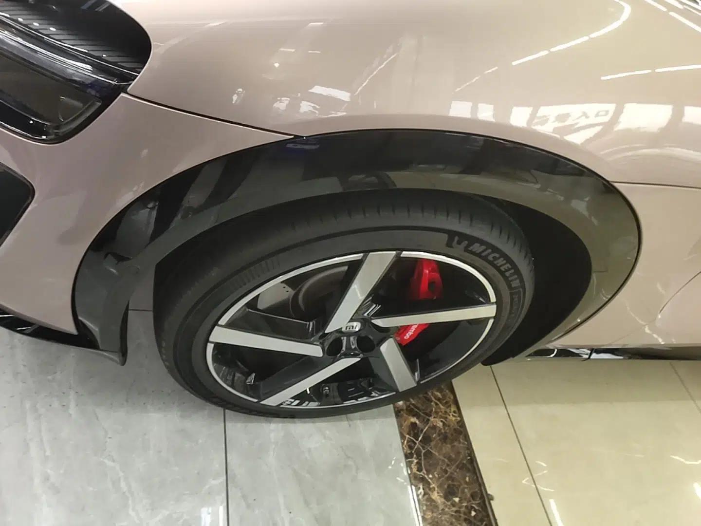 Xiaomi Auto YU7 2025 Ultra-Long Range High-Performance All-Wheel-Drive Max Edition — миниатюра 9
