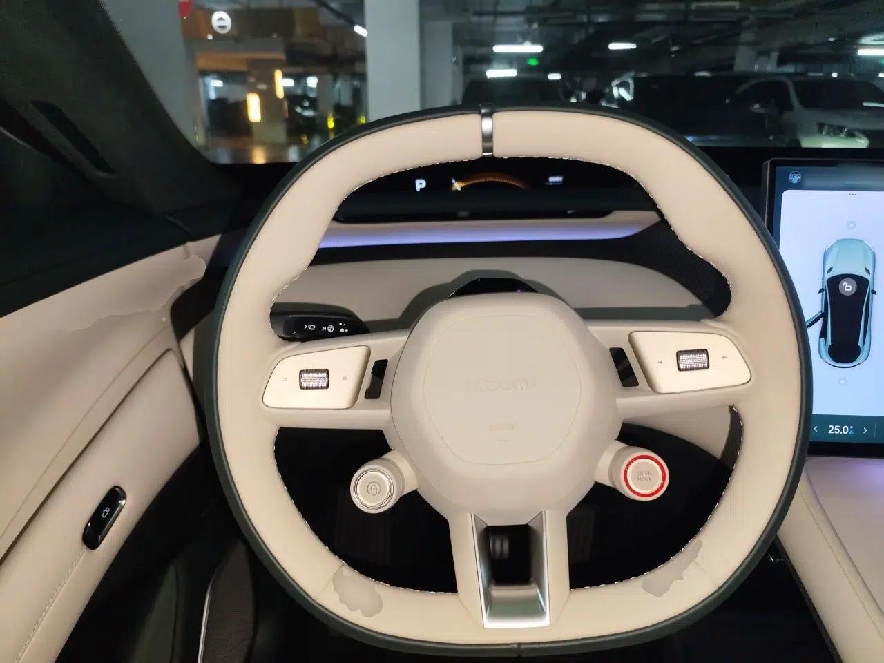 Xiaomi Auto YU7 2025 Ultra-Long Range High-Performance All-Wheel-Drive Max Edition — миниатюра 11