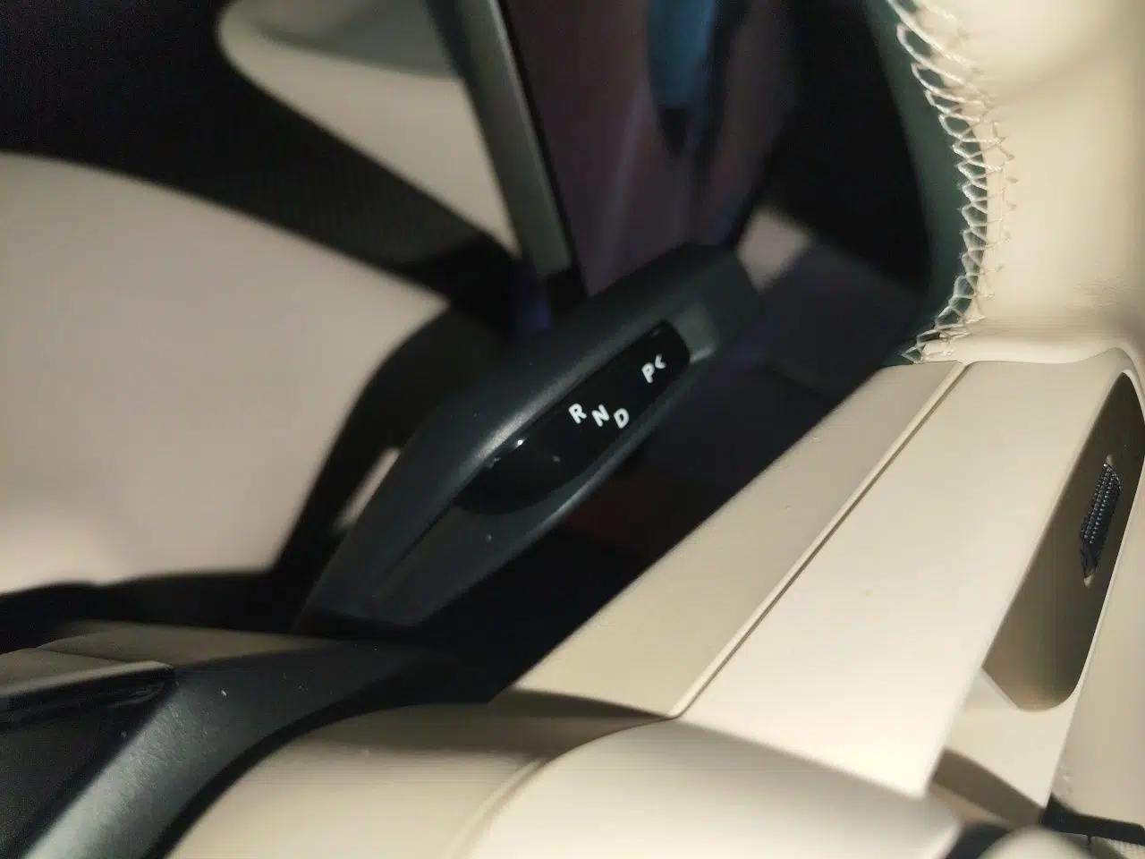 Xiaomi Auto YU7 2025 Ultra-Long Range High-Performance All-Wheel-Drive Max Edition — миниатюра 15