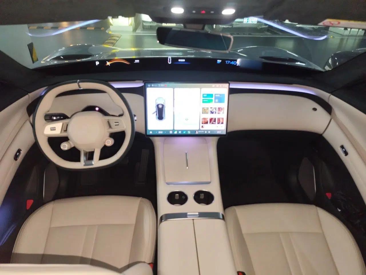 Xiaomi Auto YU7 2025 Ultra-Long Range High-Performance All-Wheel-Drive Max Edition — миниатюра 10